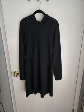 Beta Brand Black Hooded Travel Dress Long-Sleeve Dress - Women